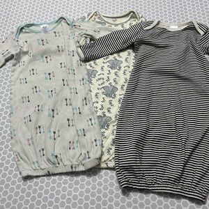 Gerber Set of 3 Sleep Sacks w Open Bottom Size 0-6 Months